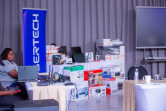 cr0we2173_edit_387567105879922