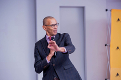 cr0we2195_edit_387636138916370