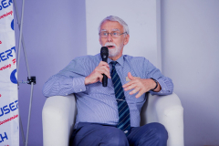 cr0we25_edit_387862964231439